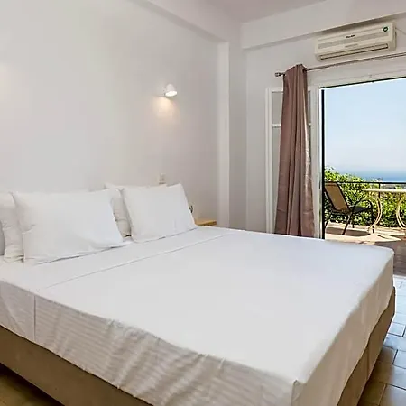 Hilltop Kefalonia Hotel Valsamata