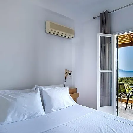 Hilltop Kefalonia Hotel *